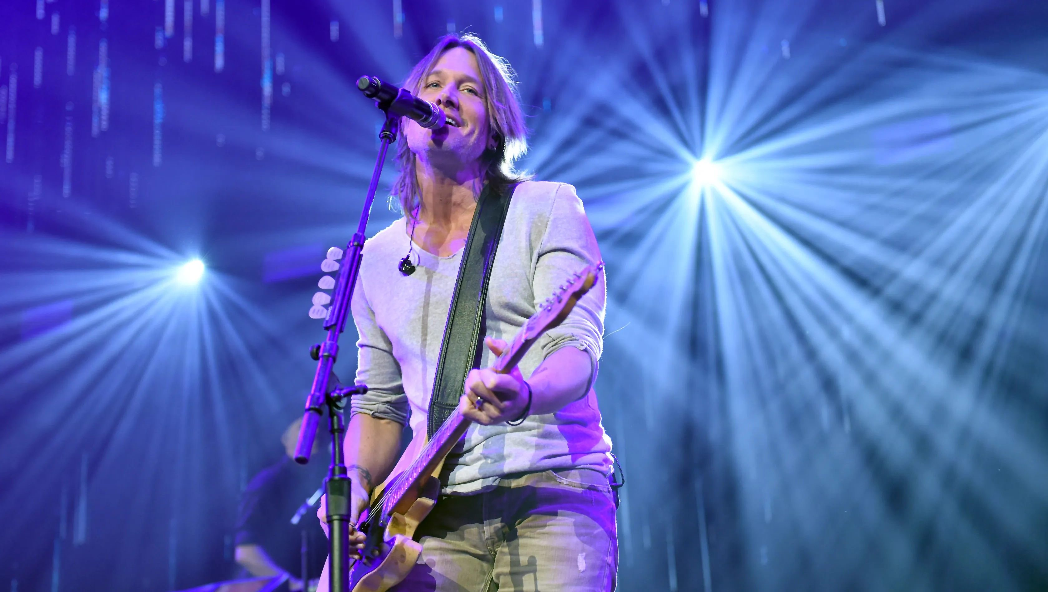 Keith Urban on stage